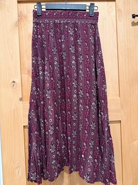 Novella Royale Plum Floral Midi Skirt
